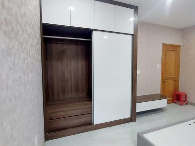 Nhà ở 5 phòng ngủ